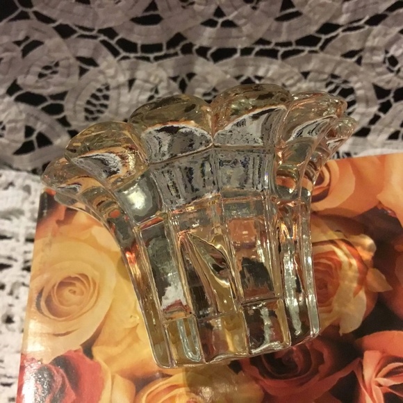 Vintage set of Darby clear crystal flared scalloped  taper candle stick holder - Picture 3 of 8